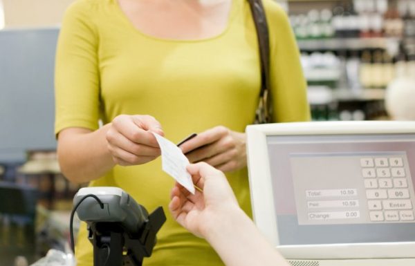 Кому придется обзавестись кассовым оборудованием и терминалом с 1 июля 2025-го? Объясняем